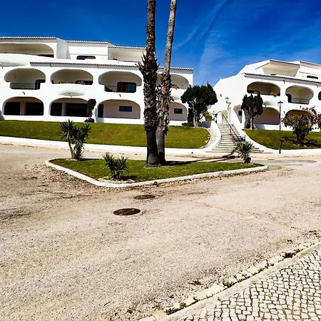 Alto Club, Alvor, Portugal אלבור